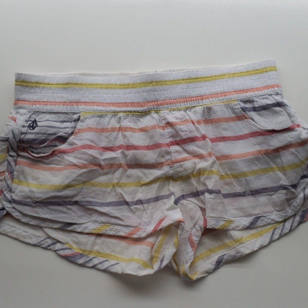 Volcom | Light and Airy Shorts